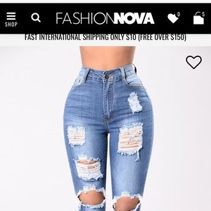 New with tags high waisted Fashion Nova jeans. :)